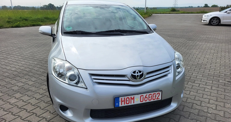 Toyota Auris cena 23900 przebieg: 162000, rok produkcji 2010 z Bieruń małe 742